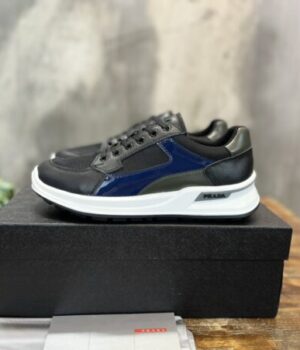 PRADA SNEAKER