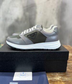 PRADA SNEAKER