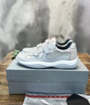PRADA SNEAKER