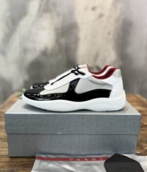PRADA SNEAKER