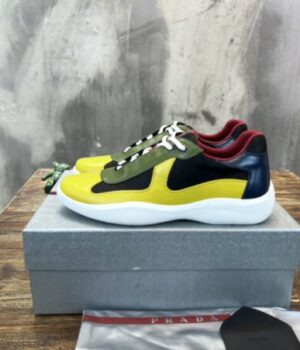 PRADA SNEAKER