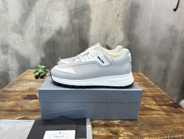 PRADA SNEAKER