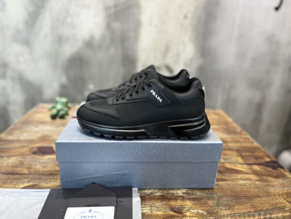 PRADA SNEAKER