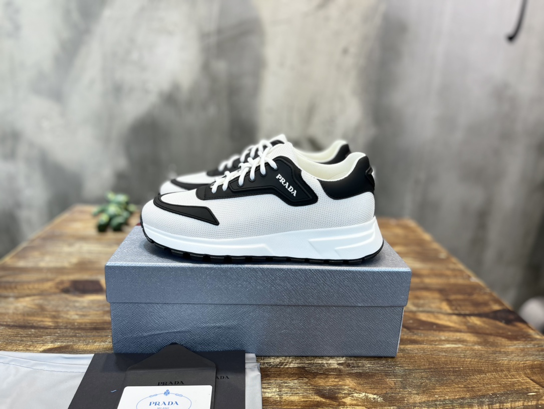 PRADA SNEAKER - Image 2