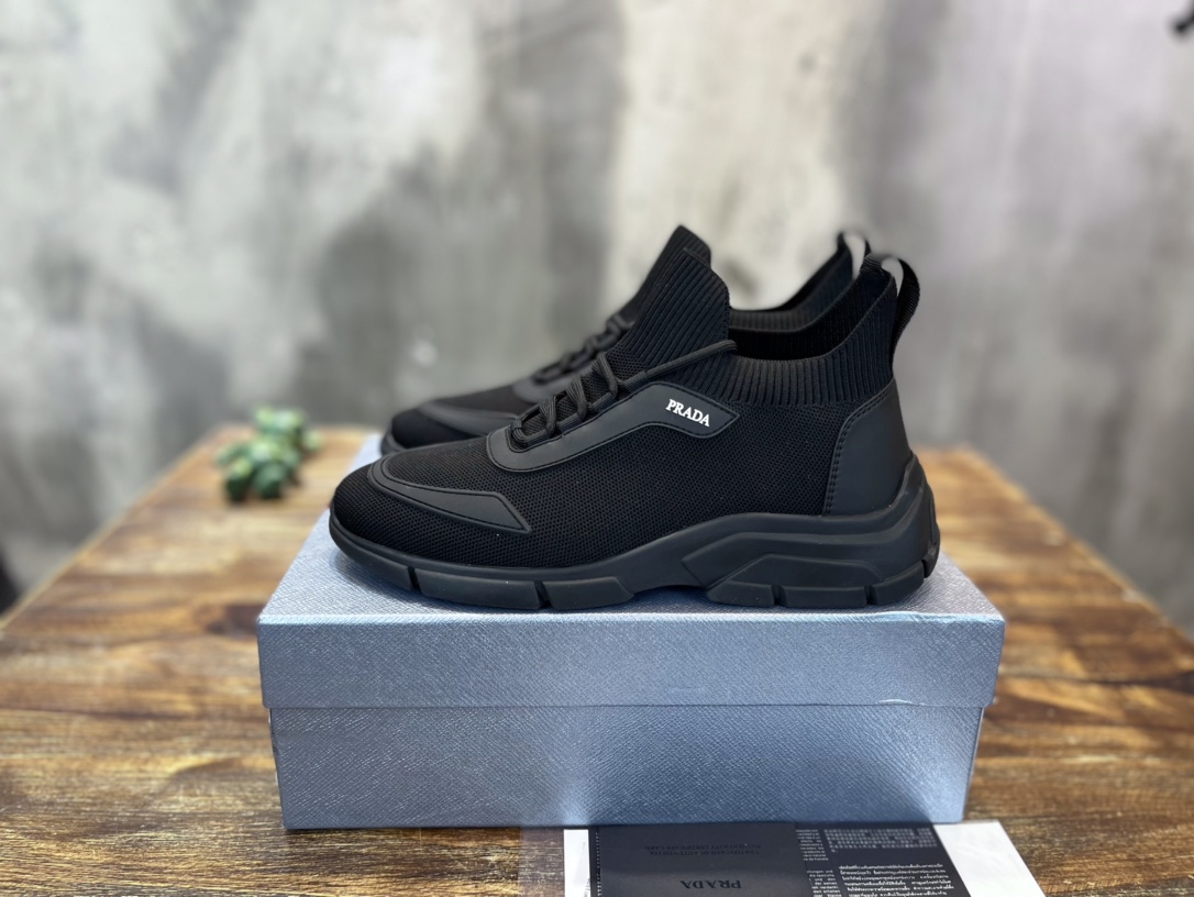 PRADA SNEAKER - Image 2