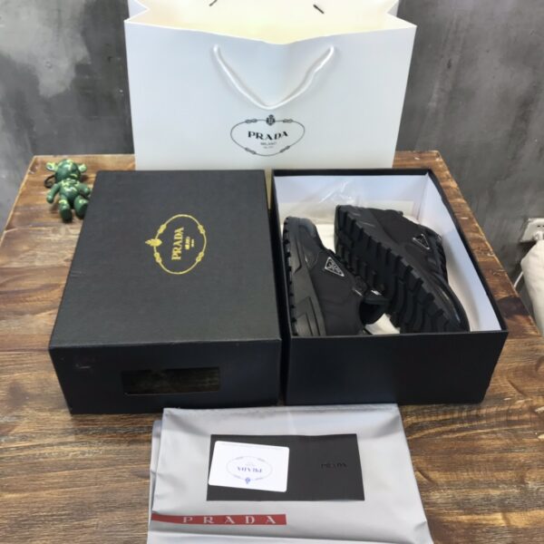 PRADA SNEAKER - Image 4