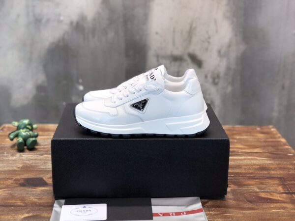 PRADA SNEAKER