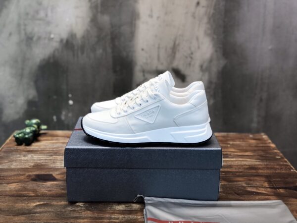 PRADA SNEAKER