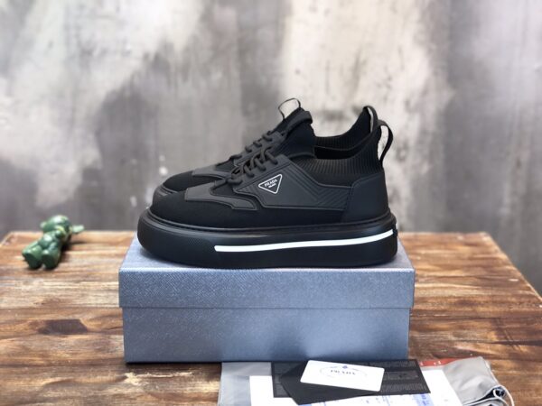 PRADA SNEAKER