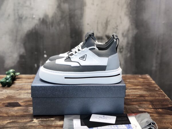 PRADA SNEAKER
