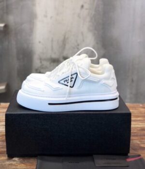 PRADA SNEAKER