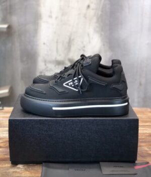 PRADA SNEAKER
