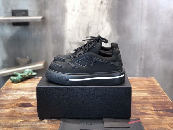 PRADA SNEAKER