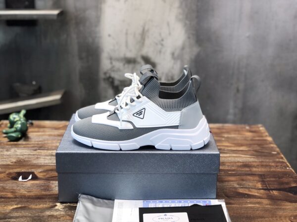 PRADA SNEAKER
