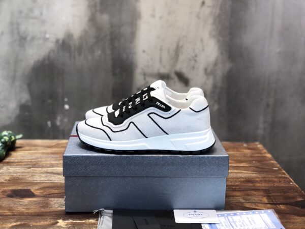 PRADA SNEAKER