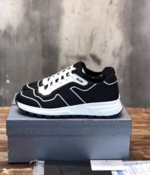PRADA SNEAKER