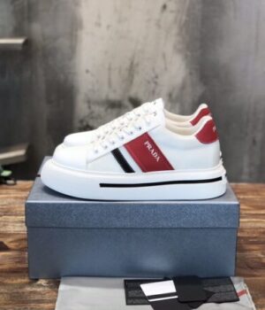 PRADA SNEAKER