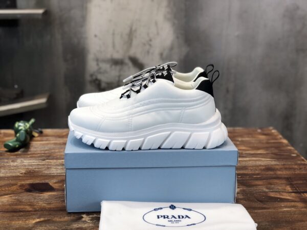 PRADA SNEAKER