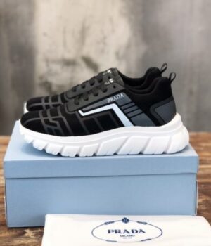 PRADA SNEAKER