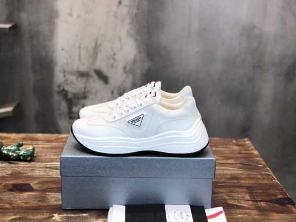 PRADA SNEAKER