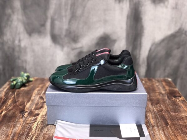 PRADA SNEAKER