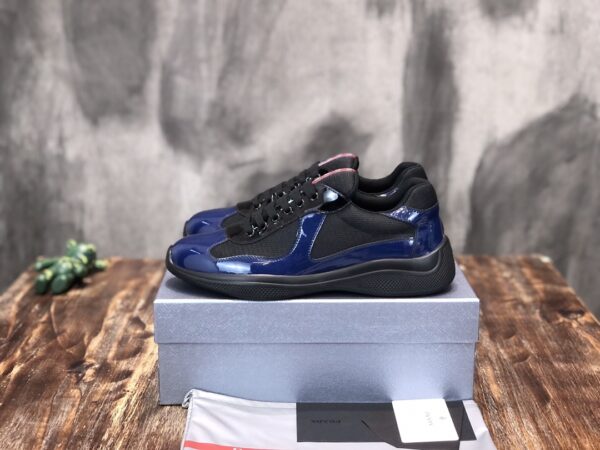 PRADA SNEAKER