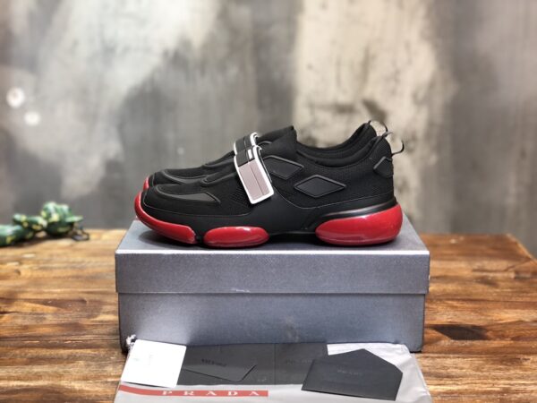 PRADA SNEAKER