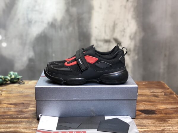 PRADA SNEAKER