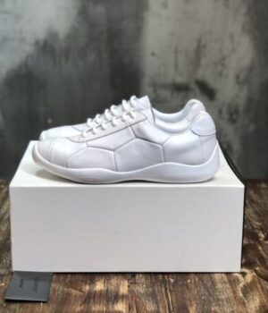 PRADA SNEAKER