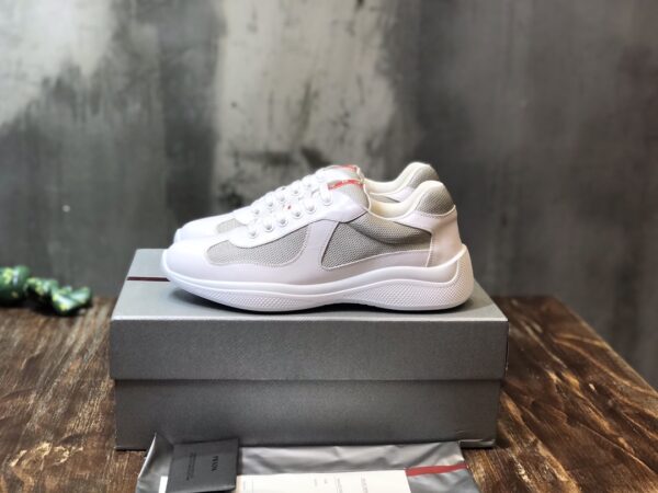 PRADA SNEAKER