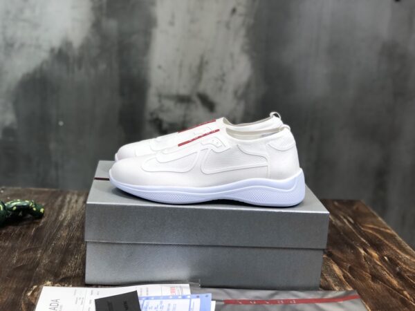 PRADA SNEAKER