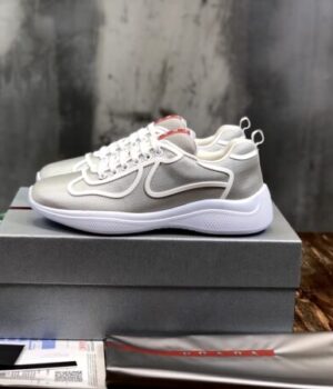 PRADA SNEAKER
