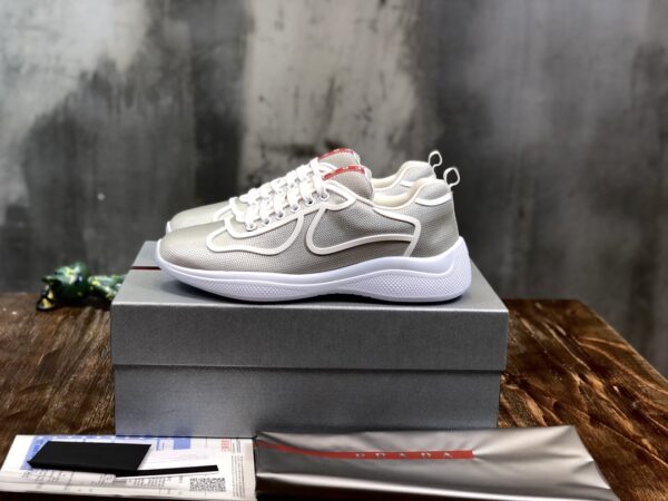 PRADA SNEAKER