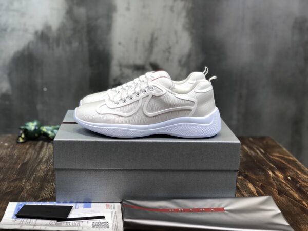 PRADA SNEAKER