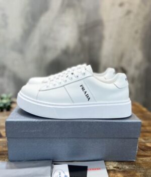 PRADA SNEAKER