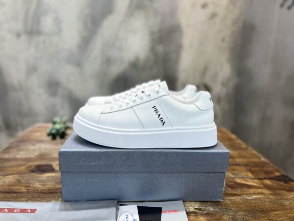 PRADA SNEAKER