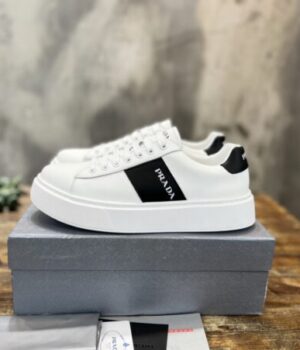 PRADA SNEAKER
