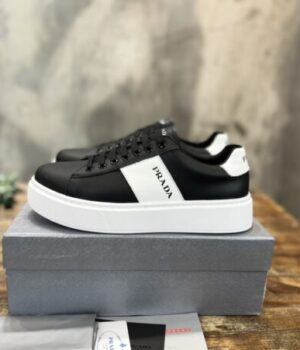 PRADA SNEAKER