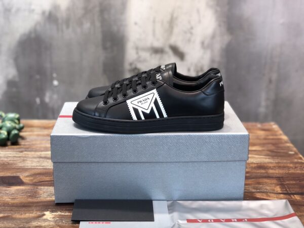 PRADA SNEAKER