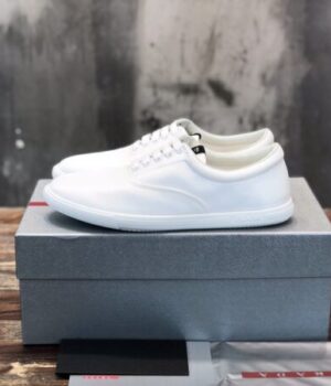 PRADA SNEAKER