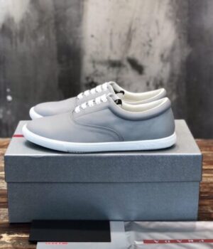 PRADA SNEAKER