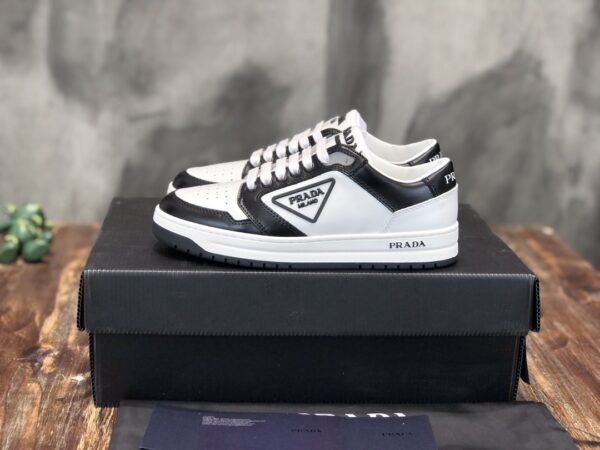 PRADA SNEAKER
