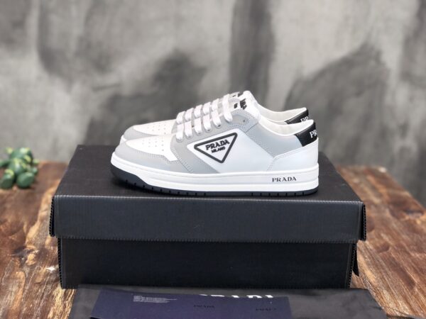 PRADA SNEAKER