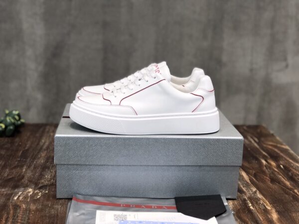 PRADA SNEAKER