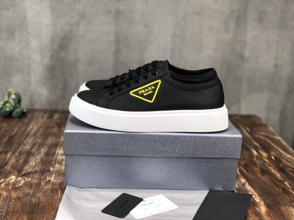 PRADA SNEAKER
