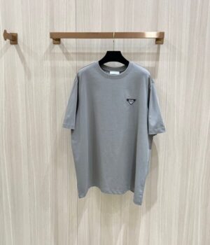 PRADA TSHIRT