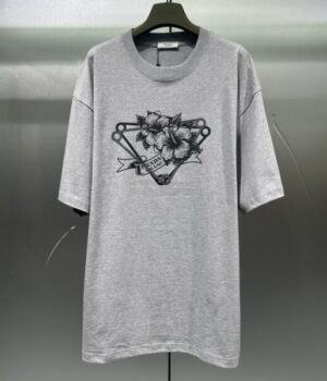PRADA TSHIRT