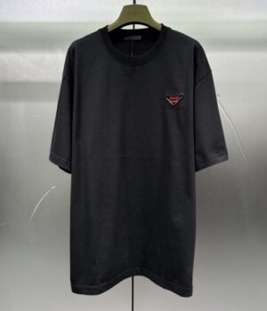 PRADA TSHIRT
