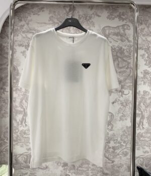 PRADA TSHIRT
