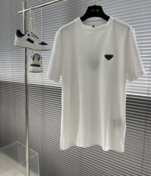 PRADA TSHIRT